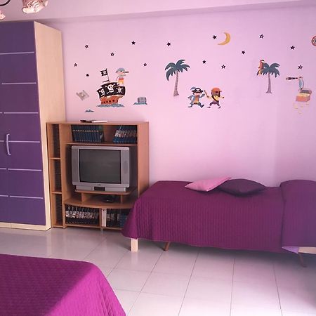 Bed and Breakfast I Colori Dell'Arcobaleno Santo Stefano di Camastra Exterior foto
