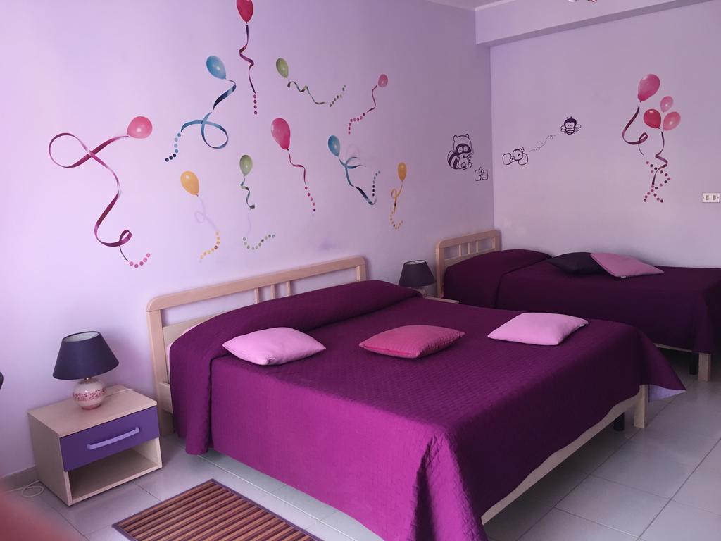 Bed and Breakfast I Colori Dell'Arcobaleno Santo Stefano di Camastra Exterior foto